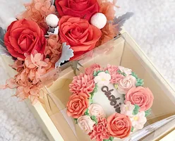 Surprise Your Mum with These Cake & Flower Bundles!